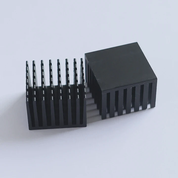 28X28X20Mm Schwarz eloxiertes Aluminium CPU-Wärmeleiter