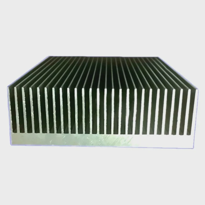 Kaltgeformter Aluminium Extrusionskühlkörper zum Abführen von Wärme