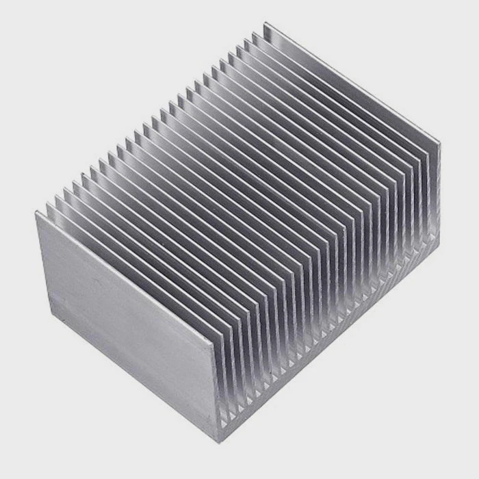 Disipador de Calor de Aluminio con Finas Aletas Soldadas