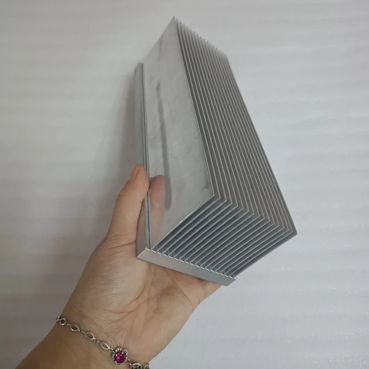 Calentador de Aluminio con Finos de Calidad Superior