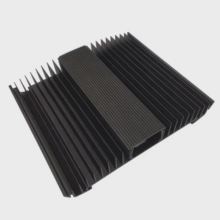Réservoir de refroidissement en aluminium pour puce IC