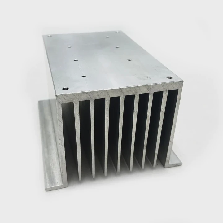 Дmetal 6063 алюминиевая экструзия теплоотвод на заказ.